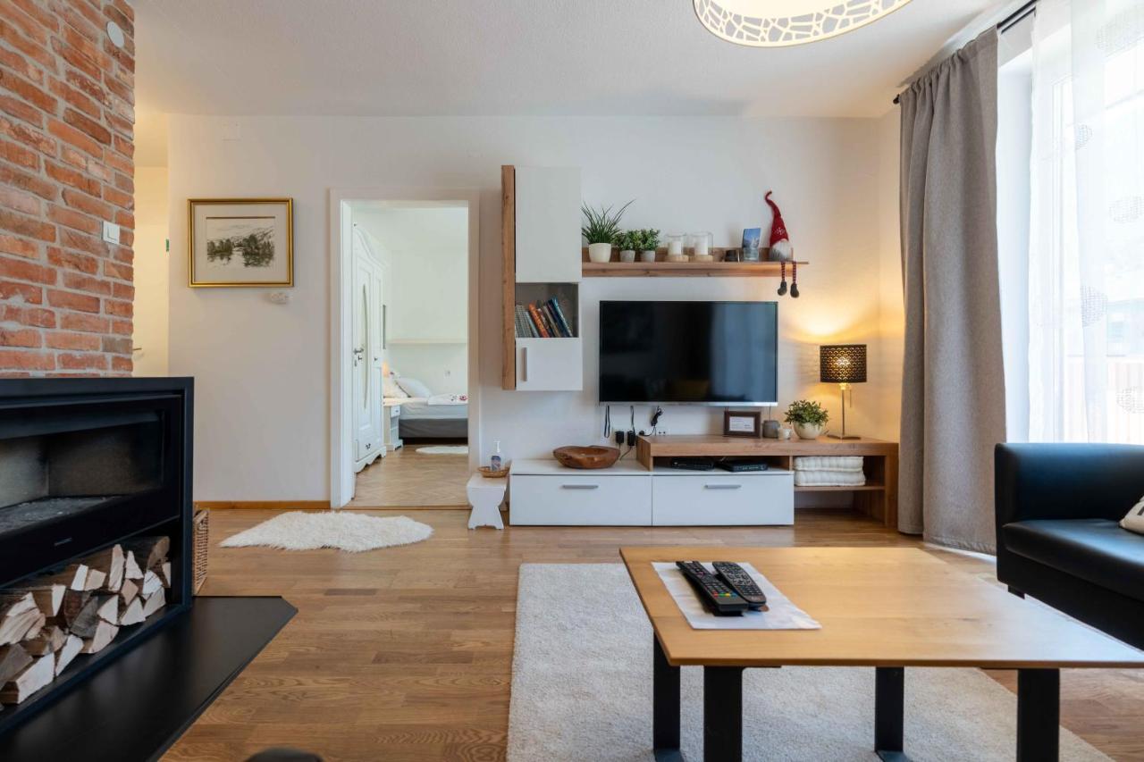 Apartma Pecek Краньска Гора Экстерьер фото